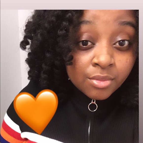 Meet your Posher, Shakeisha - Picture 1 of 1